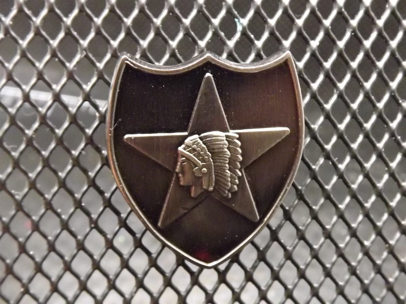 s l1600 4984.jpg Army 2nd Infantry Division Lapel Pin – Pewter
