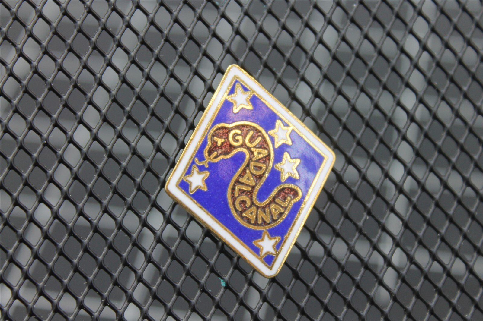 s l1600 5129.jpg USMC 1st Marine Division Old-Style "Guadalcanal" Lapel Pin – Enamel Diamond Insignia Hat Pin – view 2