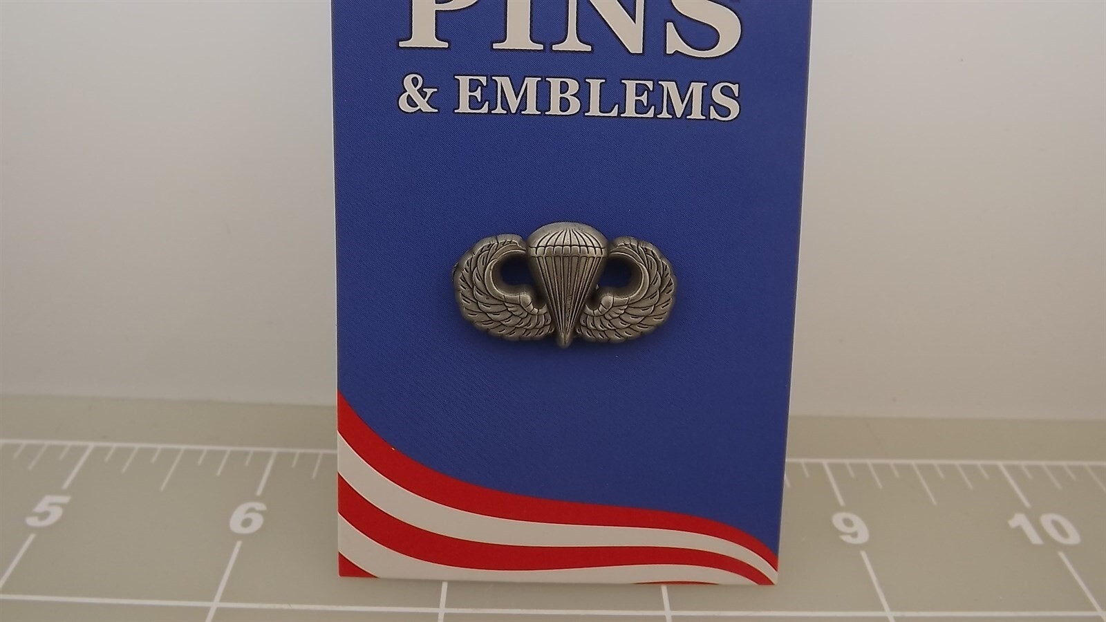 s l1600 554.jpg U.S. Army Basic Parachutist Jump Wings Lapel Pin – 1" Pewter-Color Airborne Wings Hat Pin – view 2
