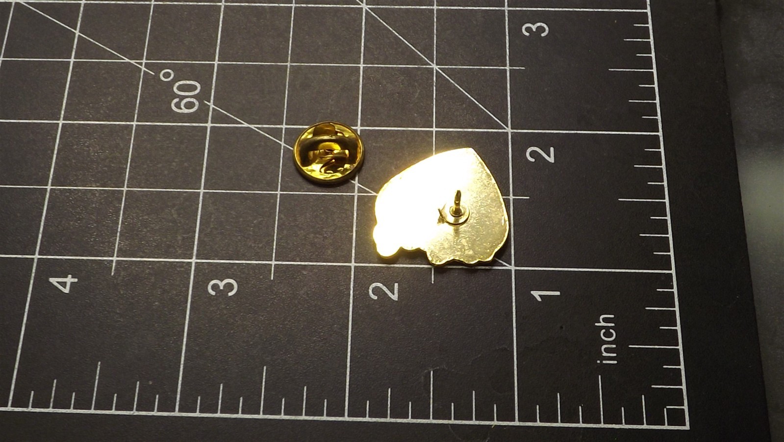 s l1600 5676.jpg Gold-Tone Heart & Butterfly “Celebrate New Life in Jesus” Lapel Pin – photo 2