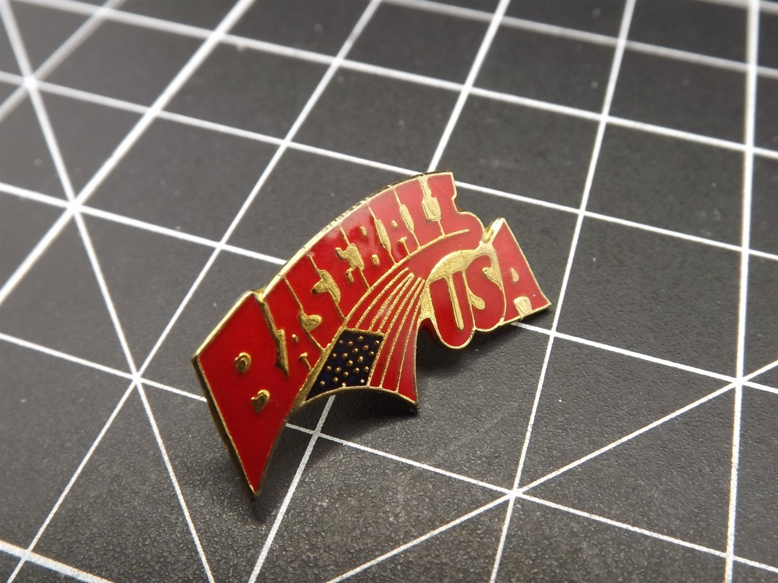 s l1600 6565.jpg Baseball USA Lapel Pin