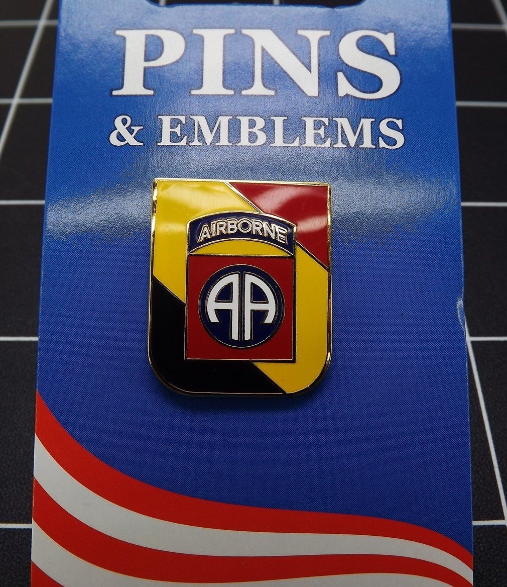 s l1600 6813.jpg WWII 82nd Airborne Division Lapel Pin – 1"