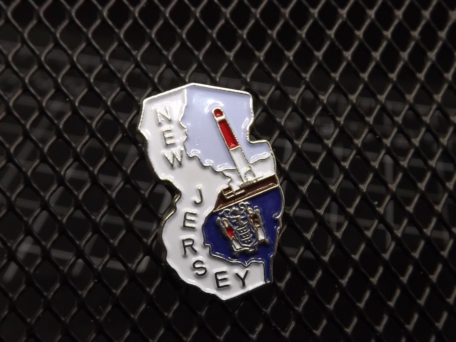 s l1600 7495.jpg New Jersey State Lapel Pin