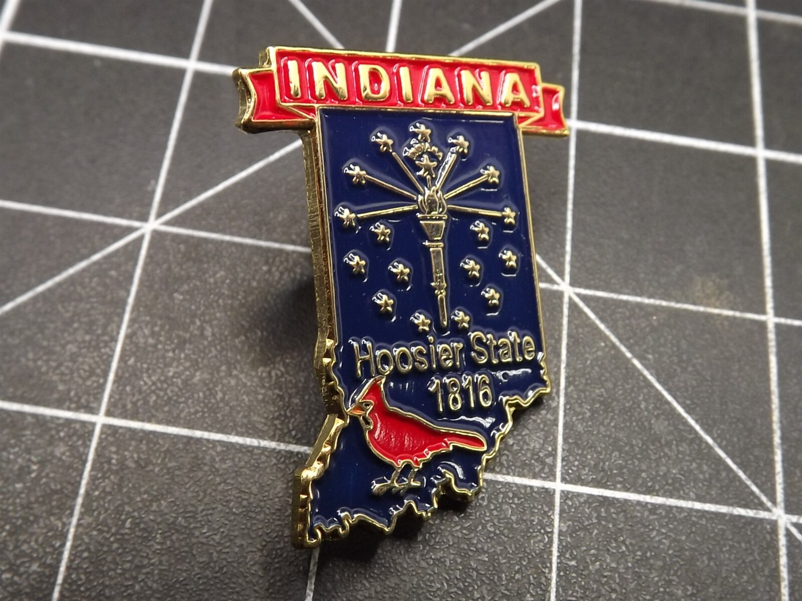 s l1600 7509.jpg Indiana State Lapel Pin – photo 2