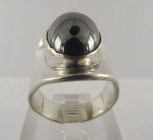 s l1600 8353.jpg