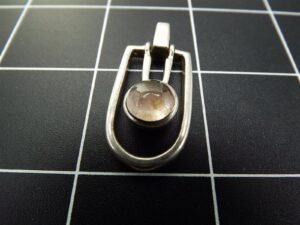s l1600 8797.jpg