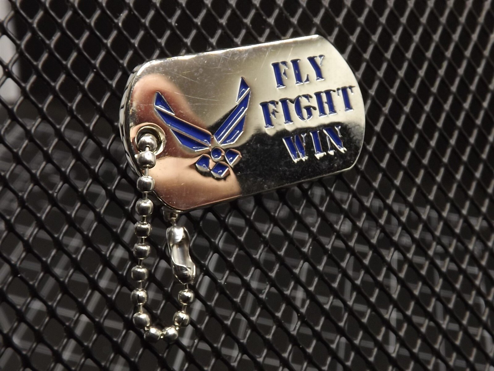 s l1600 918.jpg U.S. Air Force "Fly-Fight-Win" Dog Tag Lapel Pin