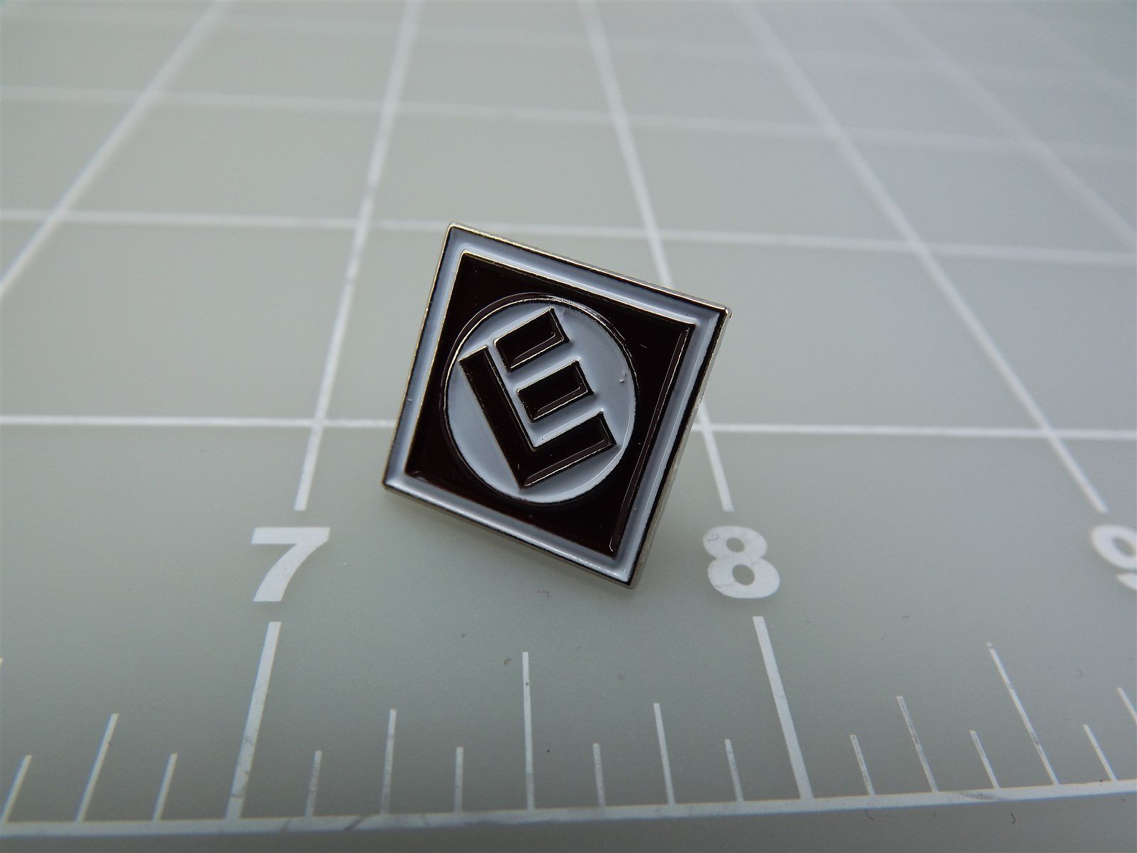 s l1600 9209.jpg “EL” Elevated Train Railroad Lapel Pin – photo 2