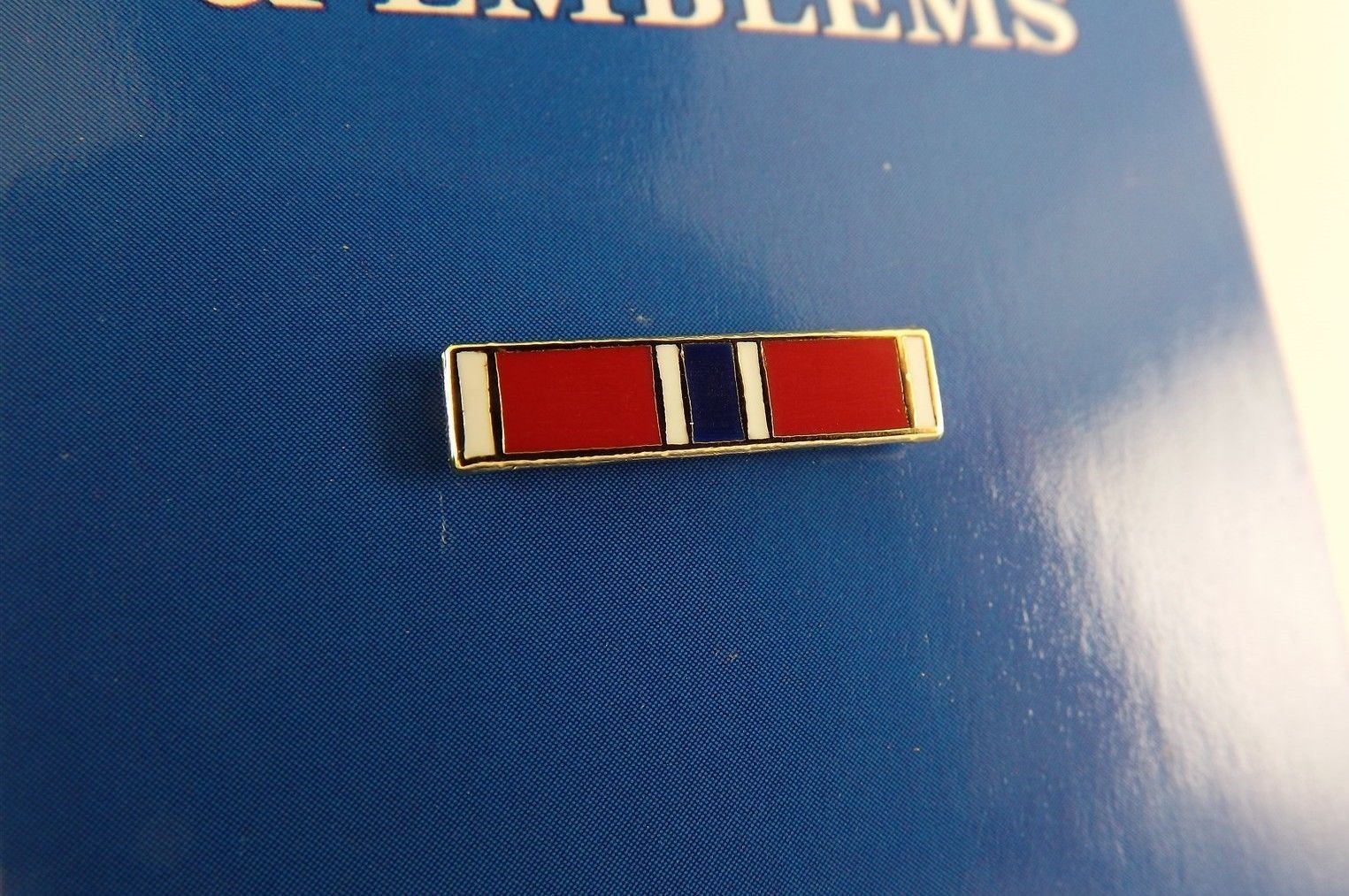 s l1600 936.jpg Bronze Star Ribbon Lapel Pin – 11/16" Enamel