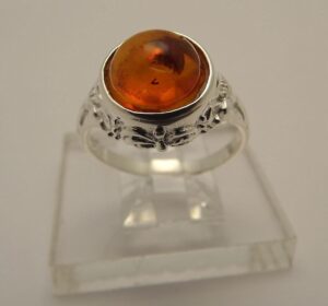 s l1600 9396.jpg