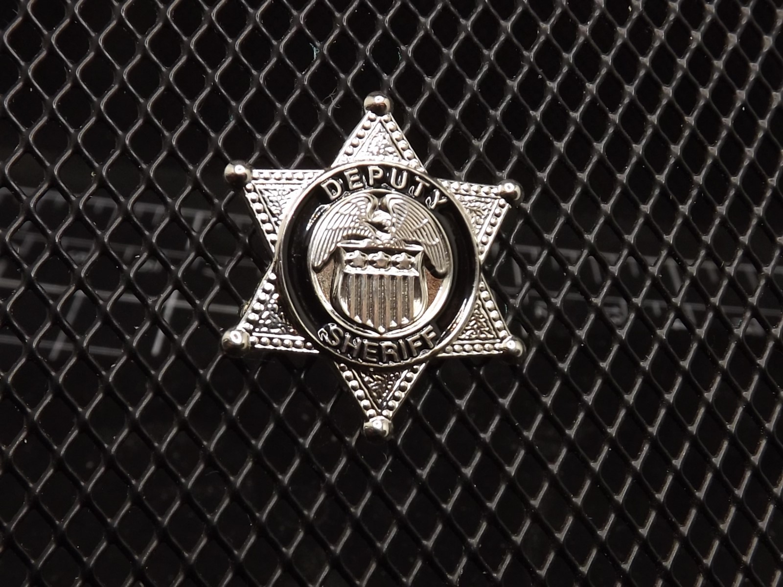 s l1600 973.jpg "Deputy Sheriff" Star Badge Lapel Pin – 1" Silver-tone – photo 2