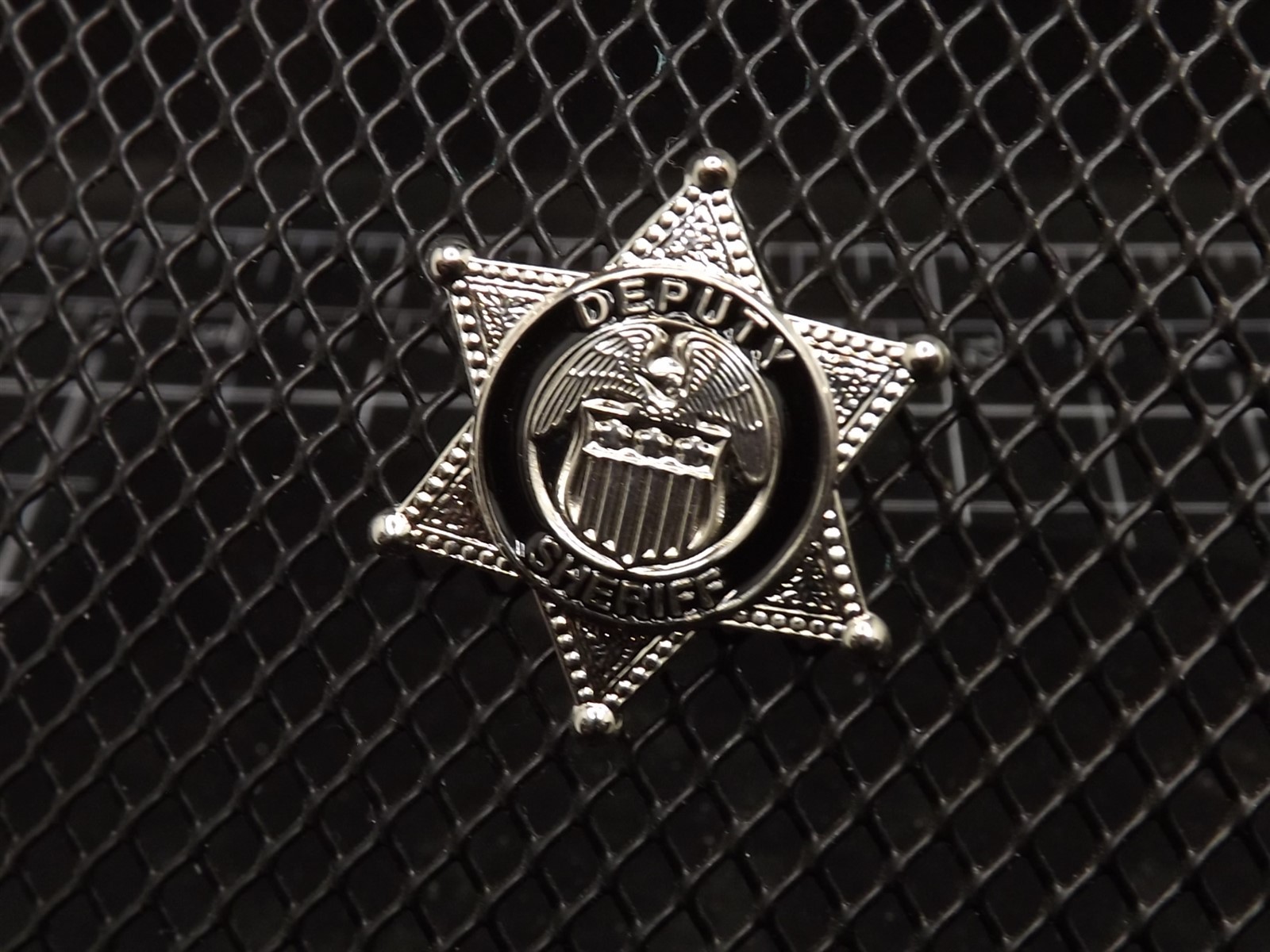 s l1600 974.jpg "Deputy Sheriff" Star Badge Lapel Pin – 1" Silver-tone – photo 3
