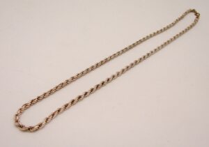 s l1600 9763.jpg