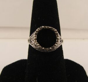 s l1600 9814.jpg